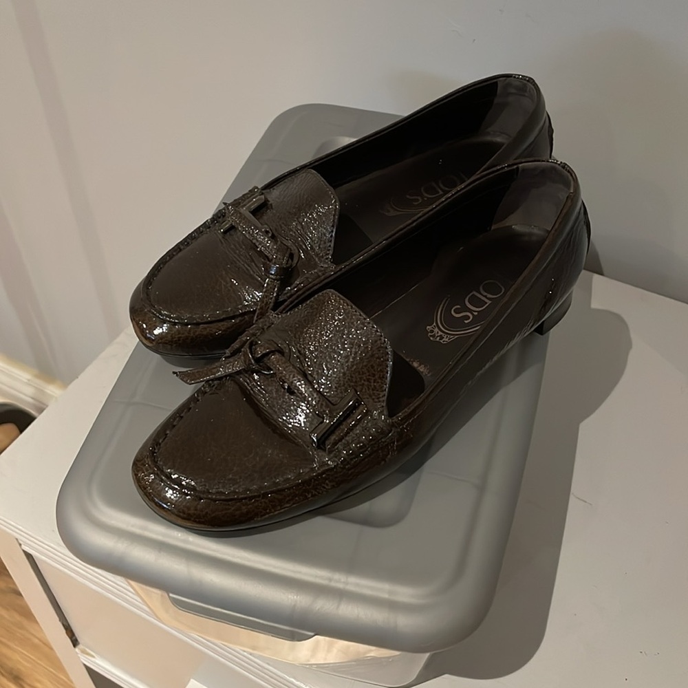 Tod’s Patent Leather Loafers - Size 35.5 - Picture 3 of 11